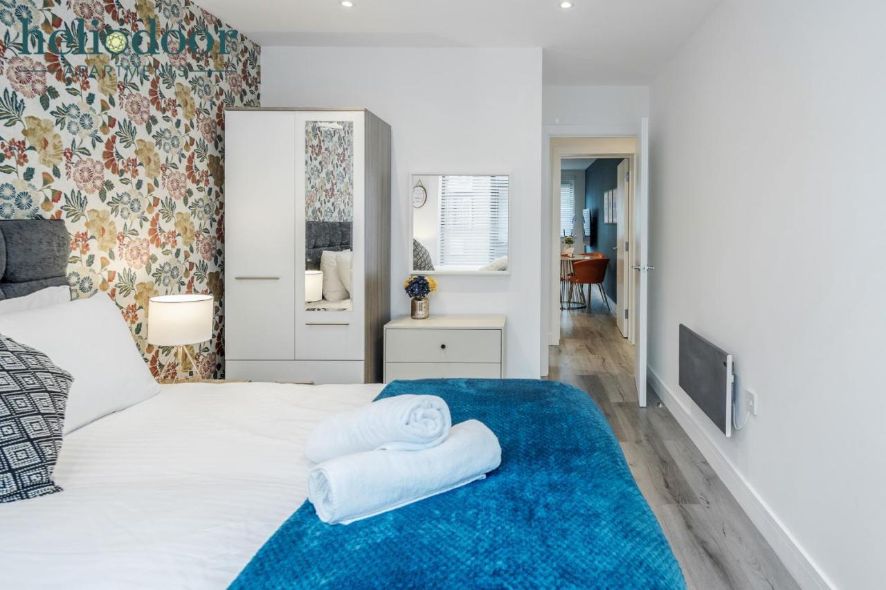 Milton Keynes Apartments, Sleeps Up To 5, Free Parking, Free Wifi & Movies, 7 Mins Drive To Milton Keynes Central Station For Direct Trains To London & The North Esterno foto