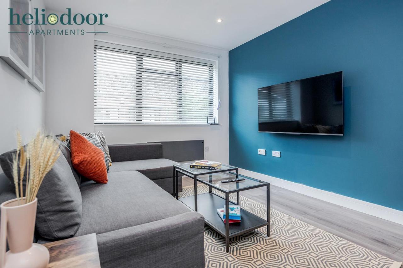 Milton Keynes Apartments, Sleeps Up To 5, Free Parking, Free Wifi & Movies, 7 Mins Drive To Milton Keynes Central Station For Direct Trains To London & The North Esterno foto