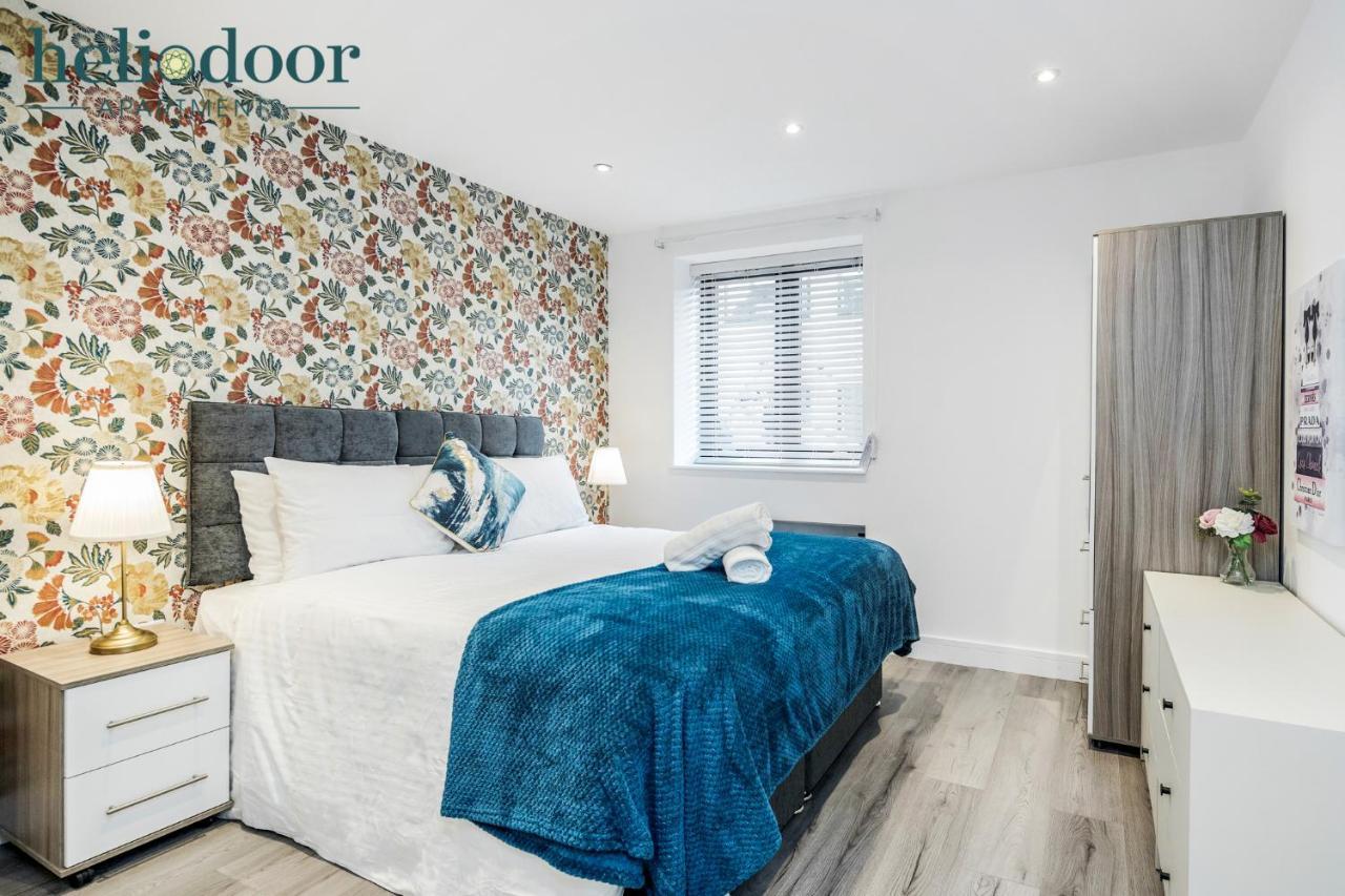 Milton Keynes Apartments, Sleeps Up To 5, Free Parking, Free Wifi & Movies, 7 Mins Drive To Milton Keynes Central Station For Direct Trains To London & The North Esterno foto