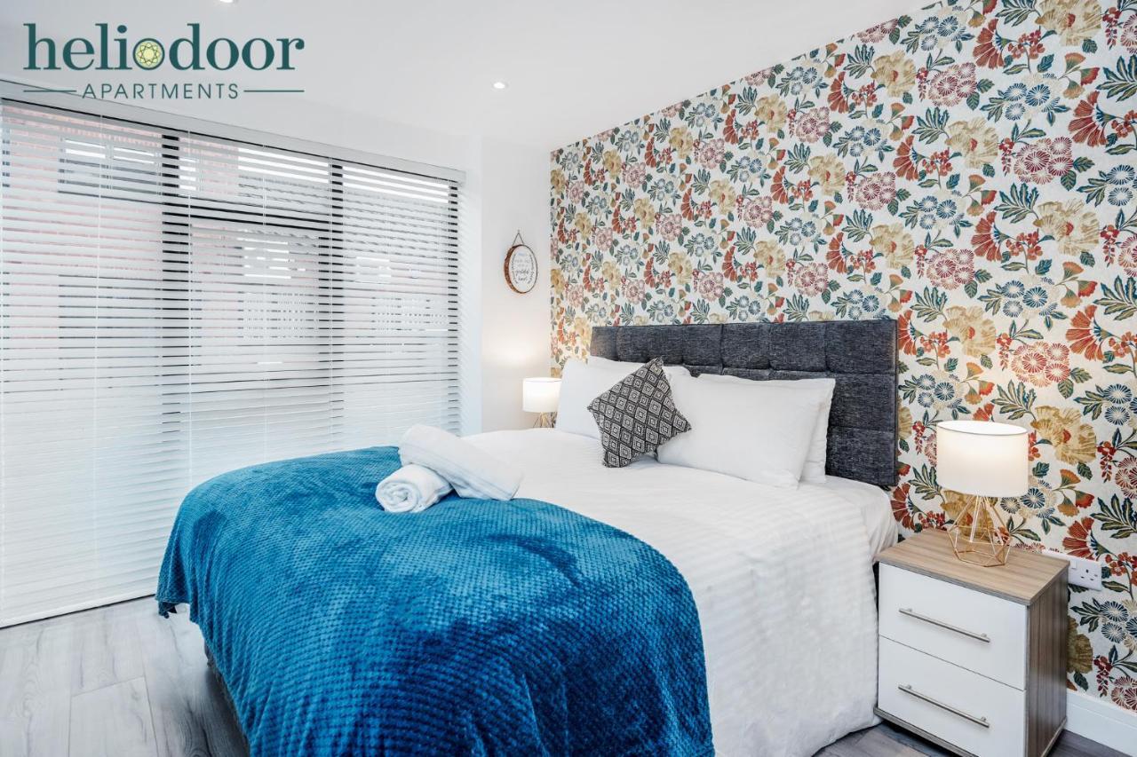 Milton Keynes Apartments, Sleeps Up To 5, Free Parking, Free Wifi & Movies, 7 Mins Drive To Milton Keynes Central Station For Direct Trains To London & The North Esterno foto