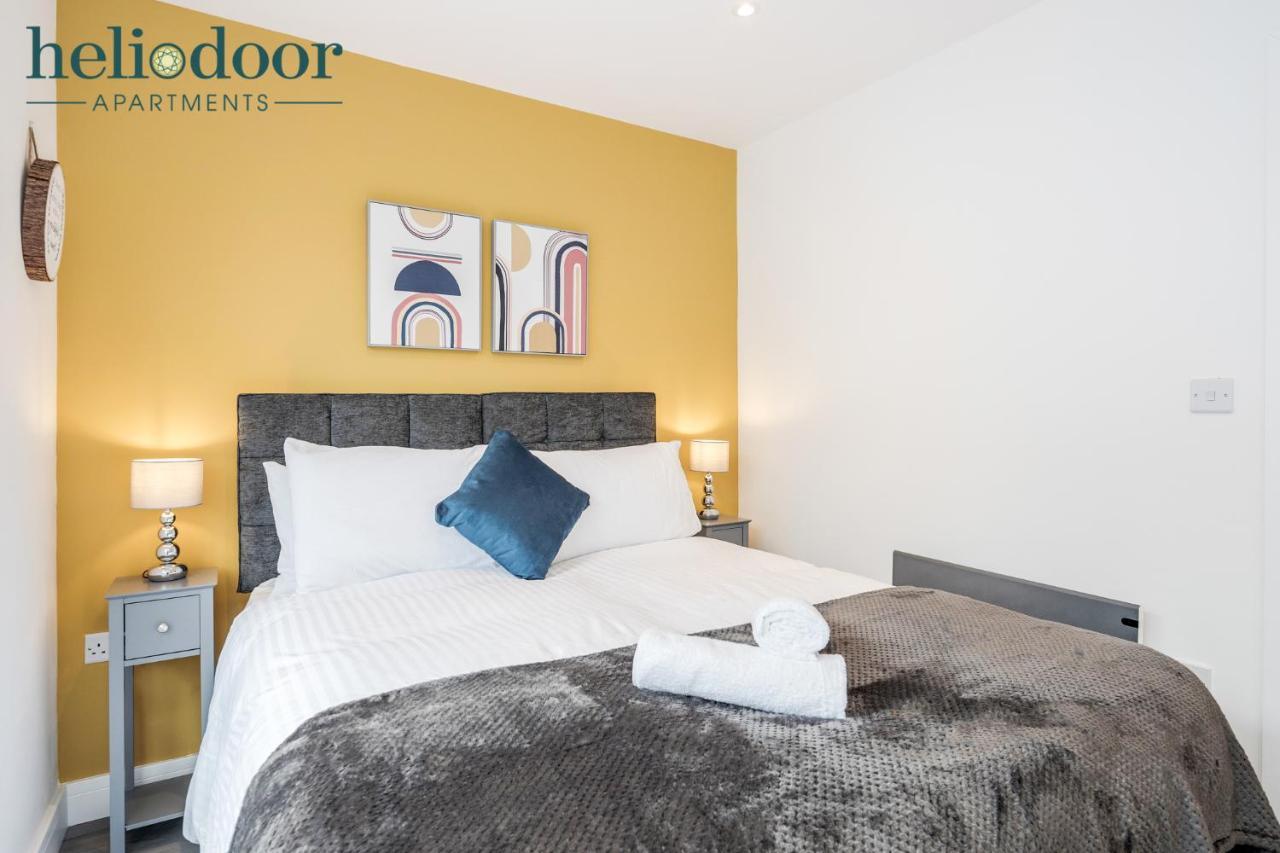 Milton Keynes Apartments, Sleeps Up To 5, Free Parking, Free Wifi & Movies, 7 Mins Drive To Milton Keynes Central Station For Direct Trains To London & The North Esterno foto