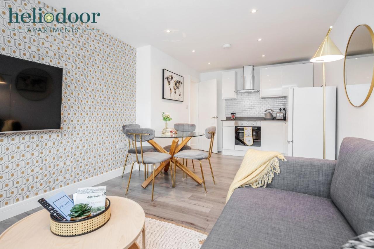 Milton Keynes Apartments, Sleeps Up To 5, Free Parking, Free Wifi & Movies, 7 Mins Drive To Milton Keynes Central Station For Direct Trains To London & The North Esterno foto