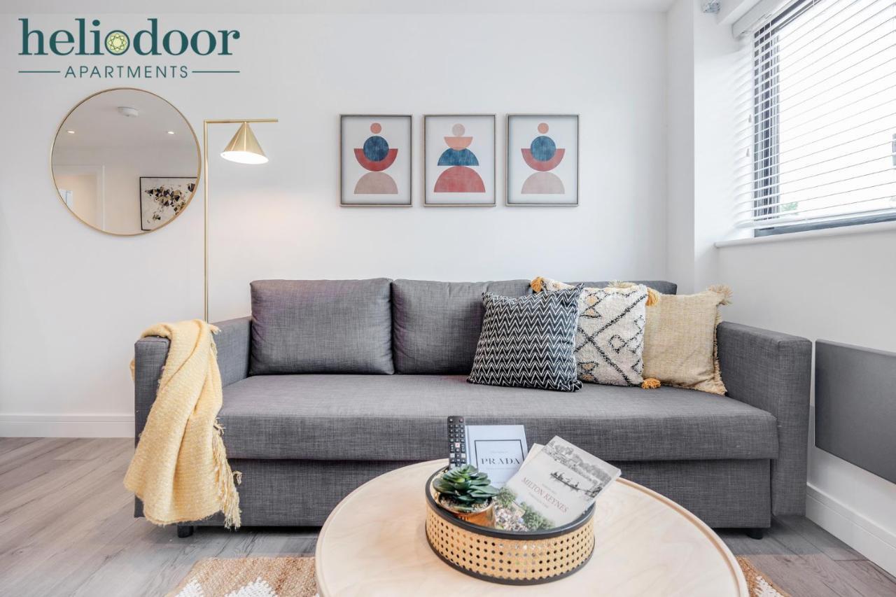 Milton Keynes Apartments, Sleeps Up To 5, Free Parking, Free Wifi & Movies, 7 Mins Drive To Milton Keynes Central Station For Direct Trains To London & The North Esterno foto