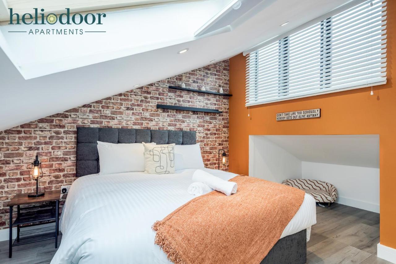 Milton Keynes Apartments, Sleeps Up To 5, Free Parking, Free Wifi & Movies, 7 Mins Drive To Milton Keynes Central Station For Direct Trains To London & The North Esterno foto